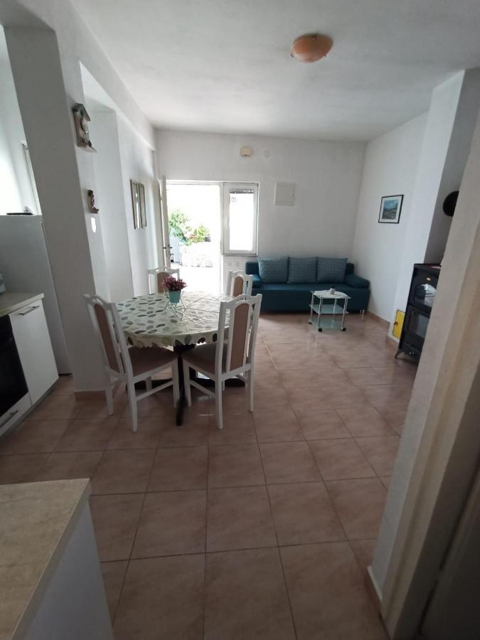 Apartman Lucija Seline Exterior photo