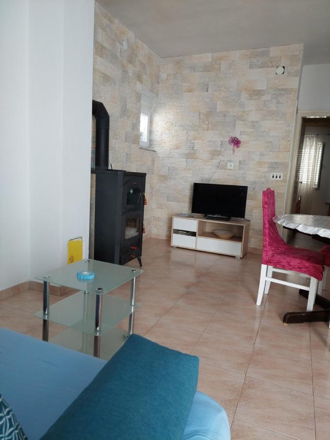 Apartman Lucija Seline Exterior photo
