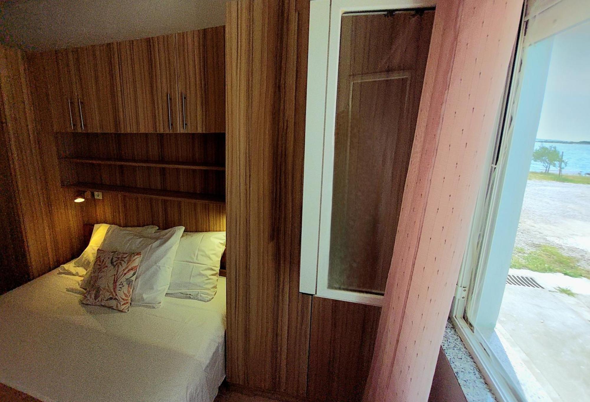Apartman Lucija Seline Exterior photo