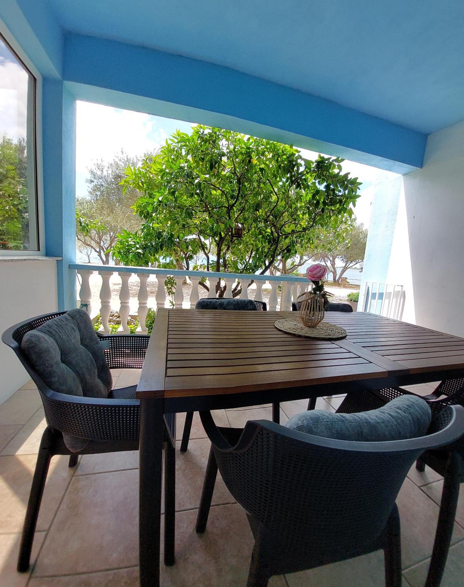 Apartman Lucija Seline Exterior photo