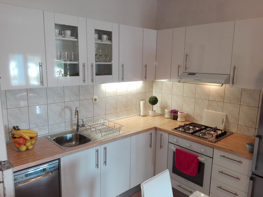Apartman Lucija Seline Exterior photo